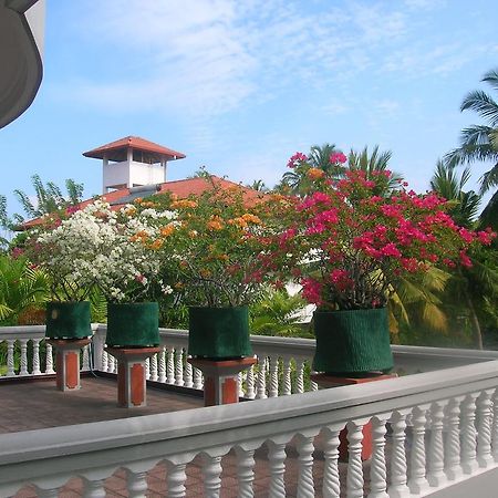 Sagarika Beach Hotel Moragalla Bagian luar foto