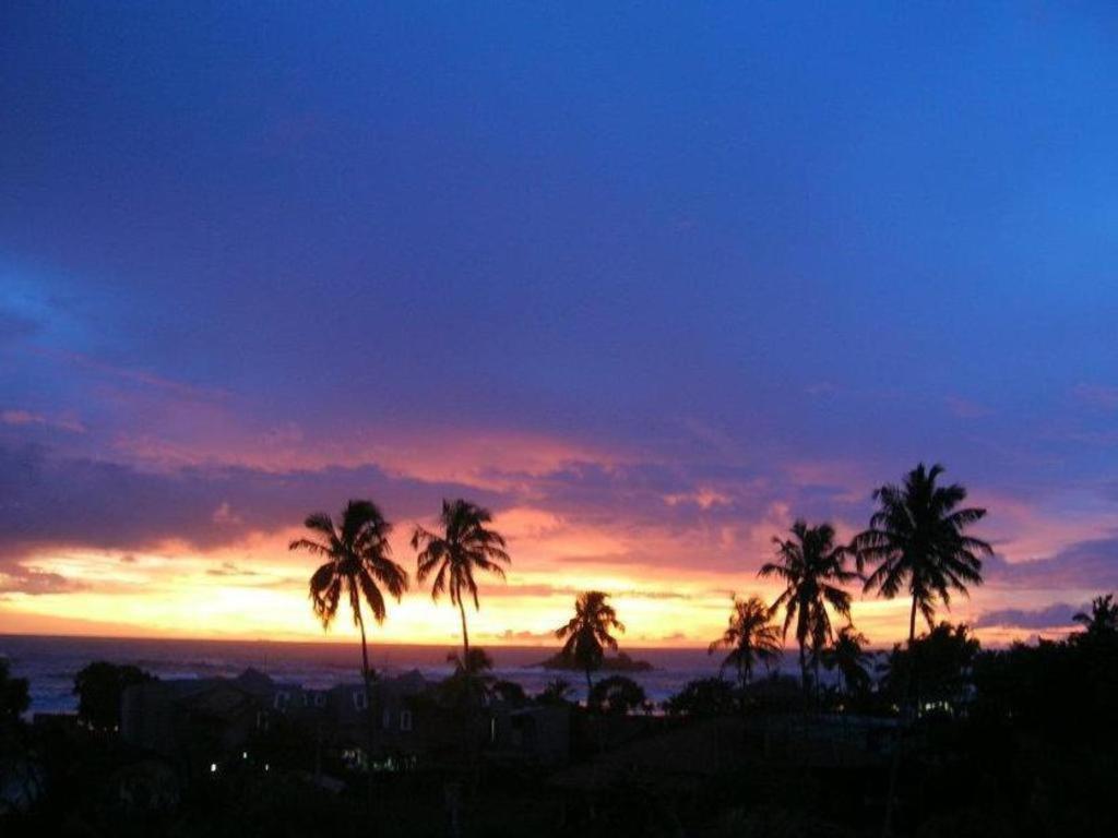 Sagarika Beach Hotel Moragalla Bagian luar foto