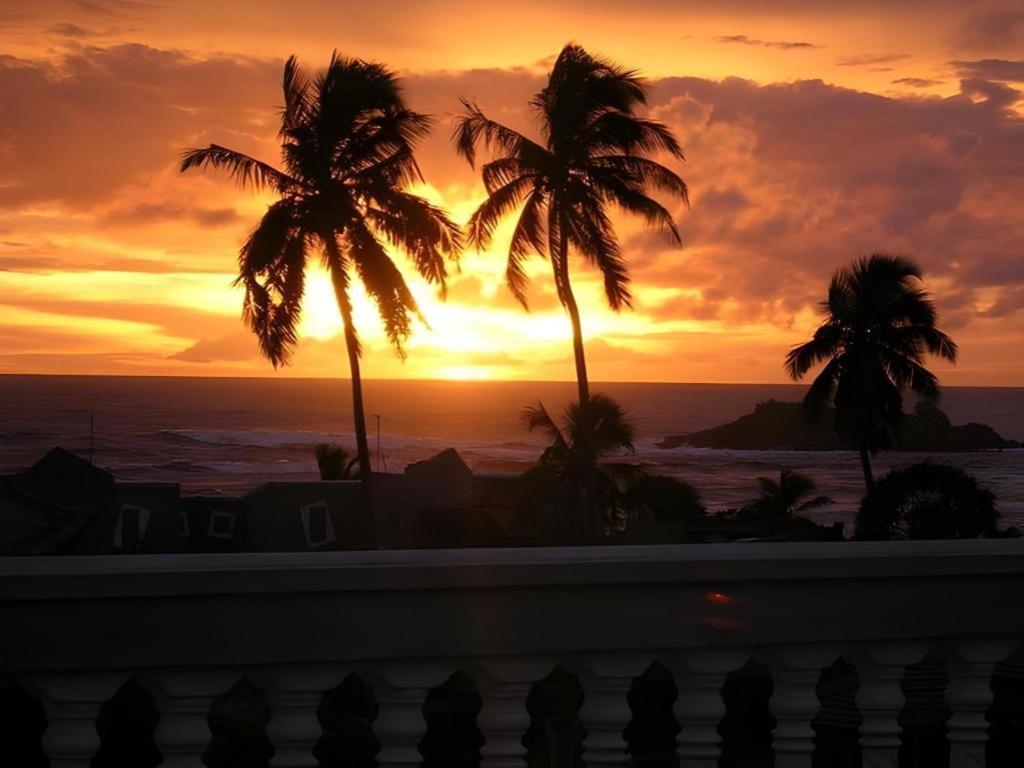 Sagarika Beach Hotel Moragalla Bagian luar foto