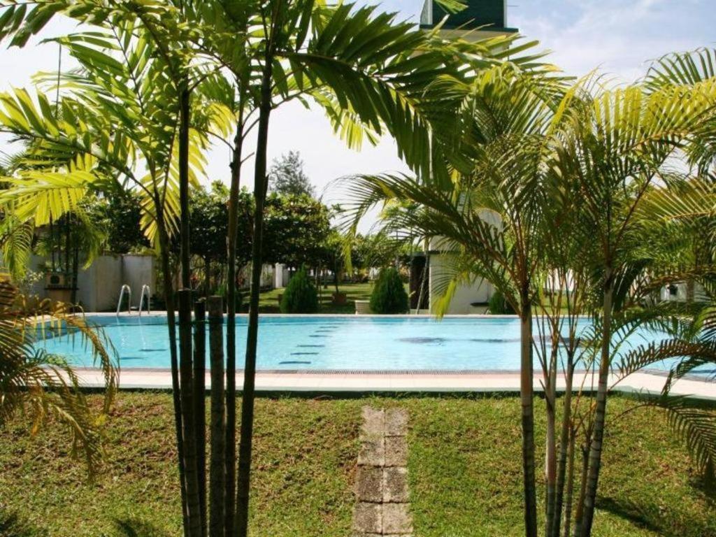 Sagarika Beach Hotel Moragalla Bagian luar foto
