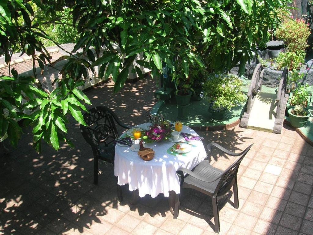 Sagarika Beach Hotel Moragalla Bagian luar foto