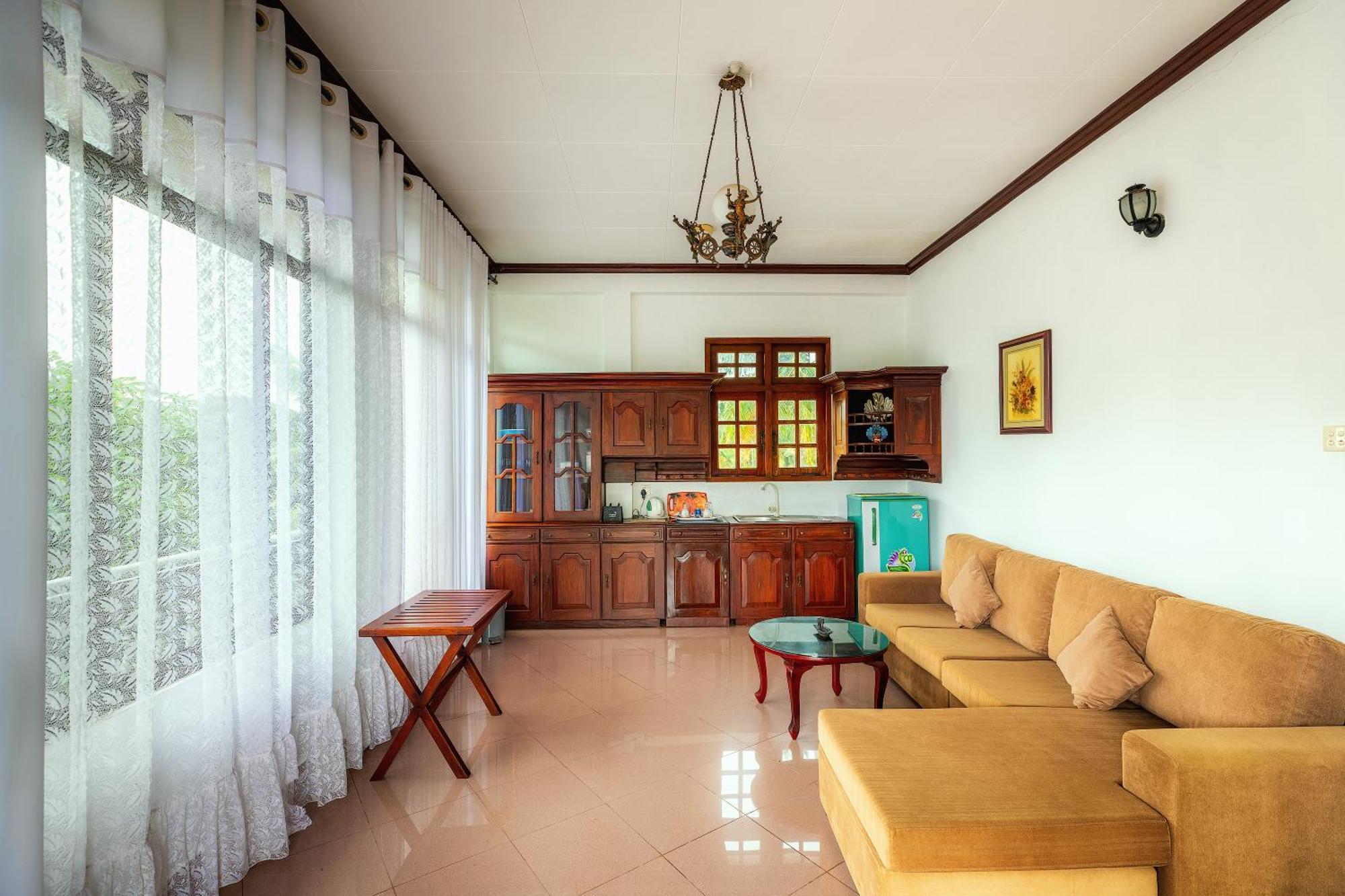 Sagarika Beach Hotel Moragalla Bagian luar foto